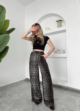 Шикарные леопардовые брюки