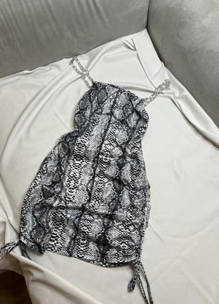 Сукня
