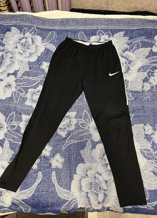Спортивні штани nike dri-fit