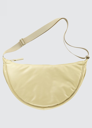 Cумка наплічна бананка зі штучної шкіри uniqlo