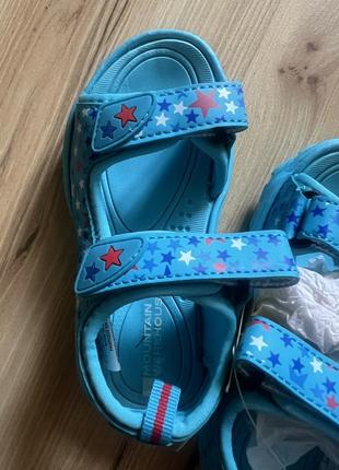 Сандалии для девочки