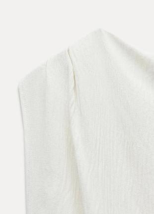 Асимметричный топ с домотканым эффектом