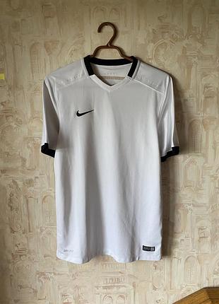 Футболка nike dri-fit
