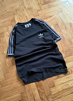 S розмір adidas оригінальна футболка / адидас найк пума андер армор