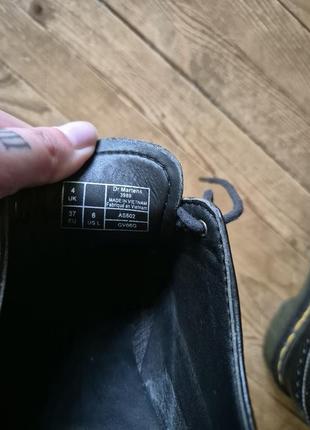 Кожаные черные туфли броги dr. martens 3989 brogue shoes лоферы dr. martens6 фото