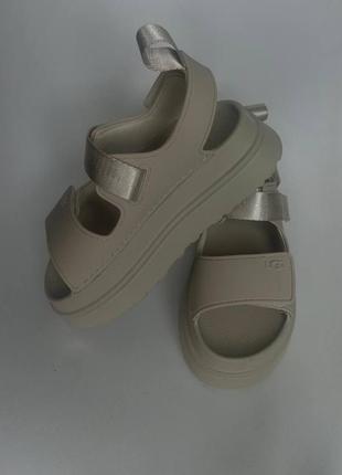 Женские босоножки ugg