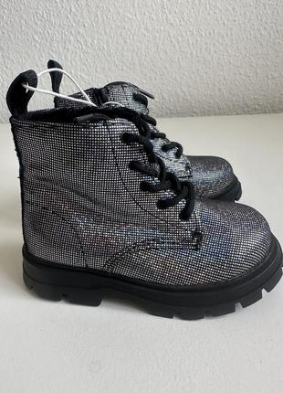 Ботинки zara 22размера