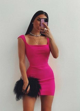 Красивое коктельное платье мини розовое