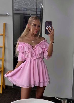 Нежное платье с пышной юбочкой