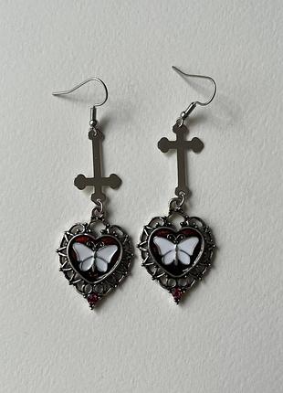 Серьги с бабочками и крестами