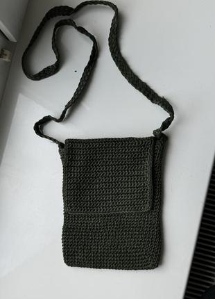 Сумочка вʼязана через плече