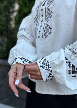 Вышиванка с сетками вышитая женская рубашка блуза с кисточками