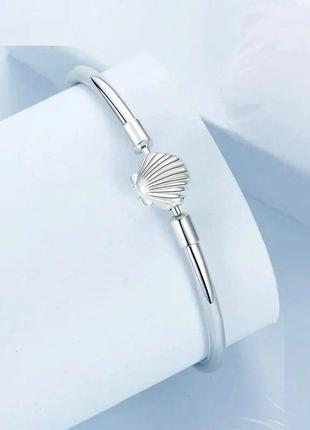 Серебряный браслет бэнгл "ракушка"