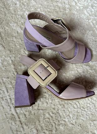 Шкіряні босоніжки monique noir