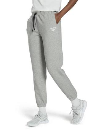 Утеплені джогери reebok