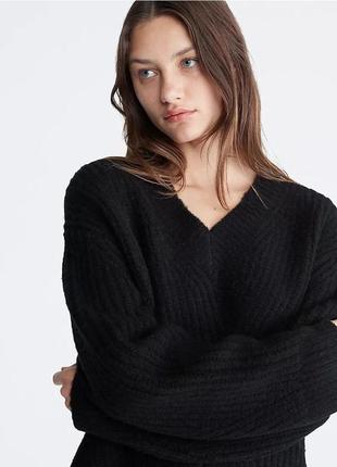 Сетр оверсайз calvin klein р. м/38/10 - буде також на р. l/40/12, l/40/12- буде також на р xl/42/14.