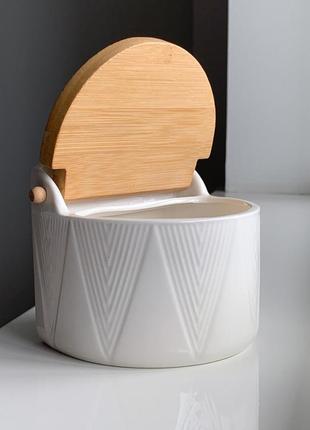 Керамічна банка зі зручною бамбуковою кришкою