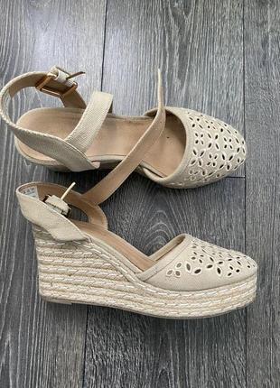 Жіночі босоніжки sketchers, розмір 38