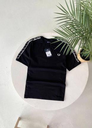 Мужская футболка fred perry черная с лампасами фред перри (b)