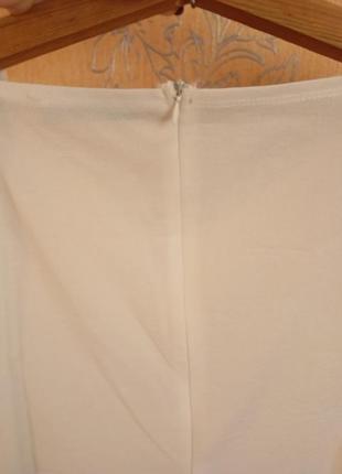 Біла святкова, вечірня сукня з пишними рукавами з квітами