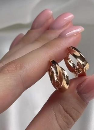 Сережки трендові xuping в золотому та в срібному кольорі медичний сплав позолота родій1 фото