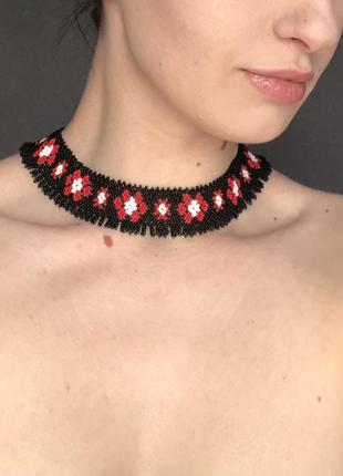 Силянка з бісеру, криза