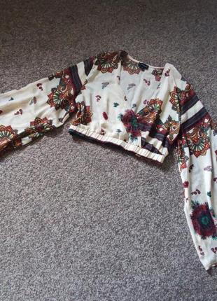 Блуза топ з рукавами кльош