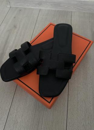 Шльопанці hermes , нові 39-40розмір