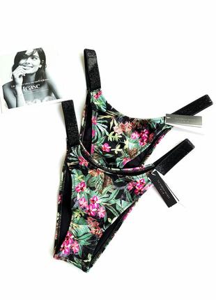 Плавки бразильяна со стразами victoria's secret  виктория сикрет оригинал