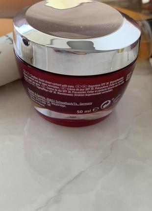 Шикарний olay антивіковий крем з spf 30, 50 мл.