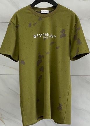 Футболка givenchy