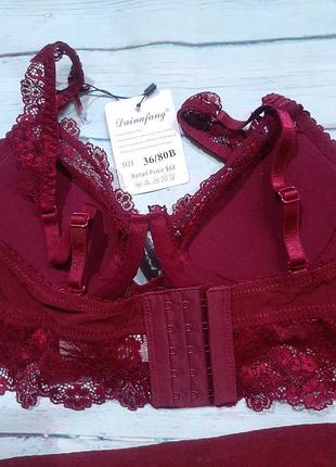 Красивый сексуальный комплект белья кружево