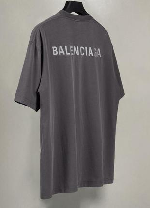 Футболка balenciaga5 фото