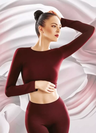 Спортивный топ с длинным рукавом crop top