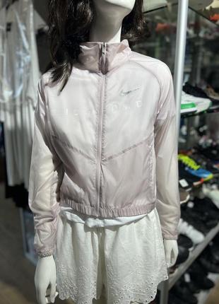 Женская ветровая nike, размер xs, s