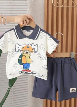 Костюм на лето мальчишку футболка и шорты с мишкой темно-серый