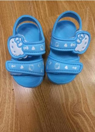 Босоножки hello kitty 18р 2