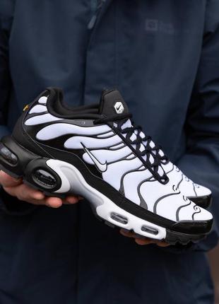 Мужские кроссовки найк аир макс плюс тн / basketball nike air max plus tn white black