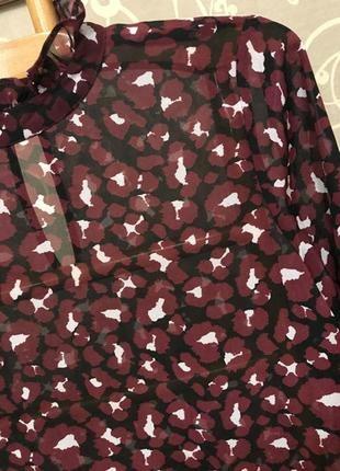 Дуже красива та стильна брендова блузка.