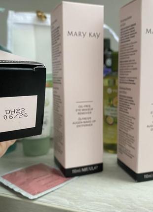 Обезжиренное средство для снятия косметики с глаз двухфазная мерка кей