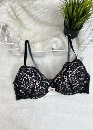Дуже красивий бюстгальтер дорогої фірми hunkemoller