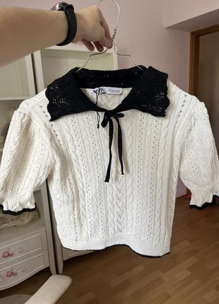 Блуза з комірцем zara