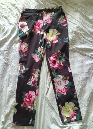 Штаны 42,44 размер.