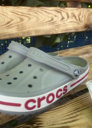 Crocs + джибітси в подарунок