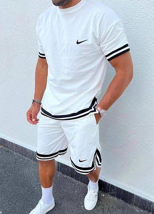 Крутий ліьній чоловічий комплект