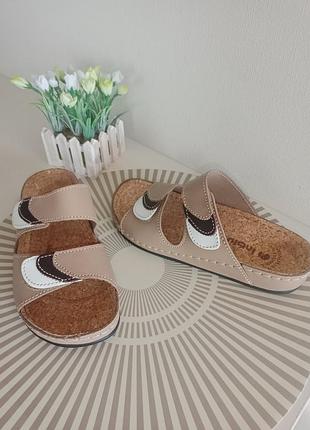 Жіночі шкіряні шльопаньці капці сабо зручні легкі комфортні.inblu