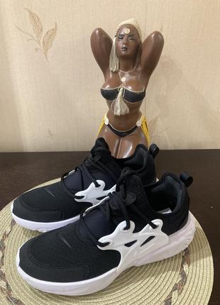 Nike react presto (gs) ‘black white’