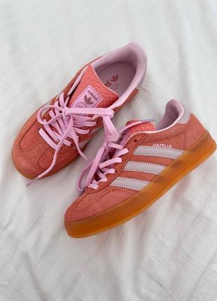Кроссовки в стиле adidas gazelle