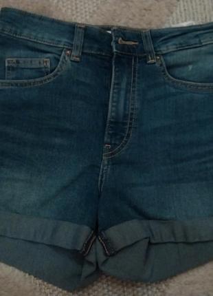 Шорти hm
