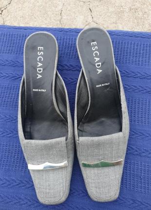 Мюлі escada